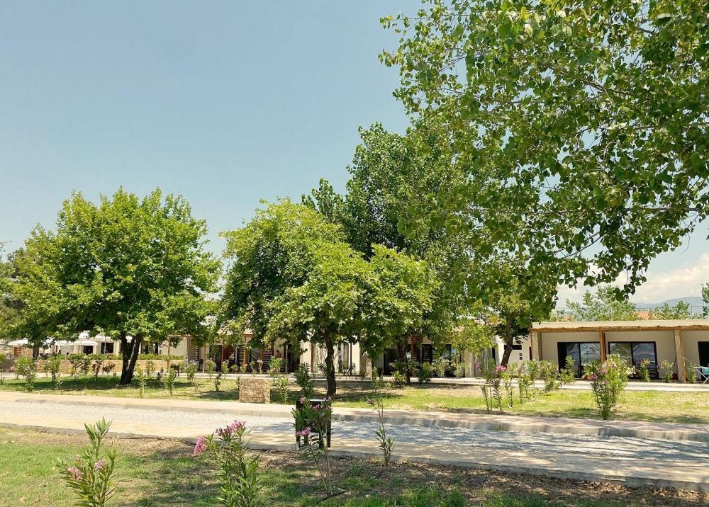 Mareleon Camping Офринио Экстерьер фото